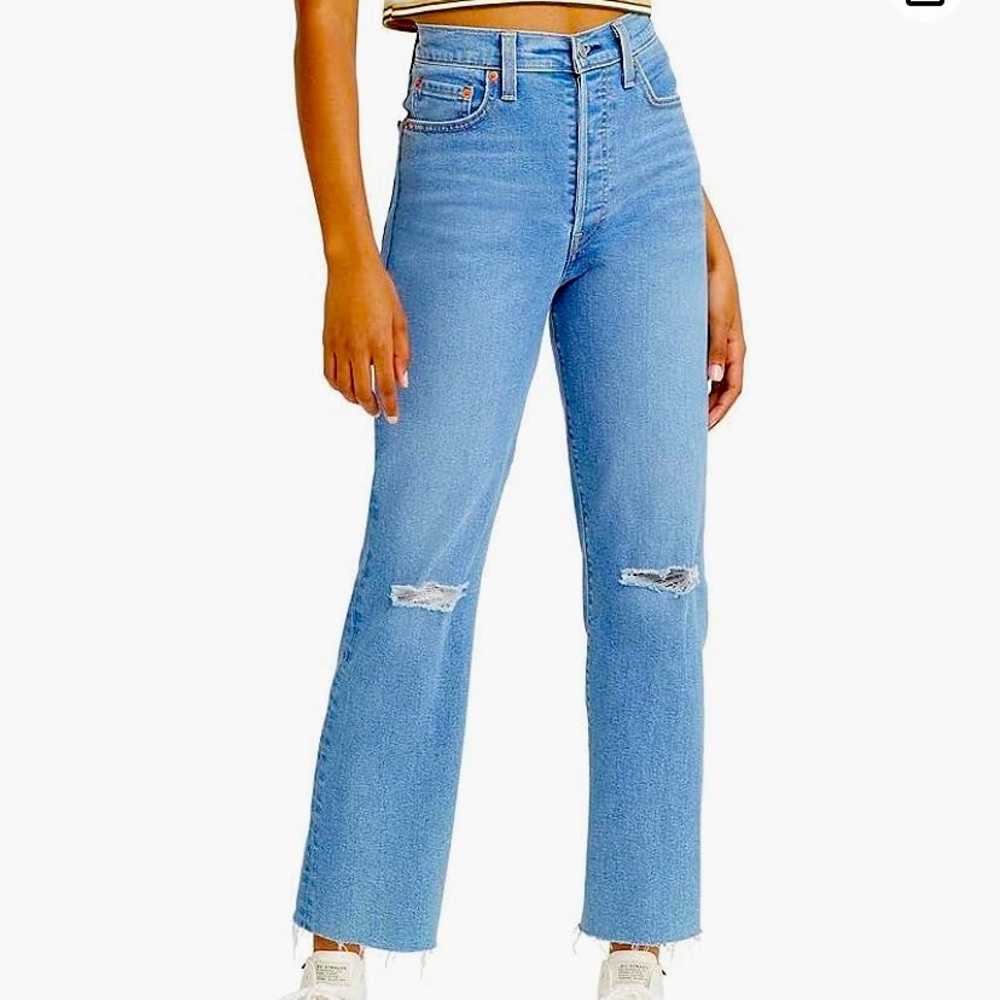 Levi’s Ribcage Straight Ankle Jeans